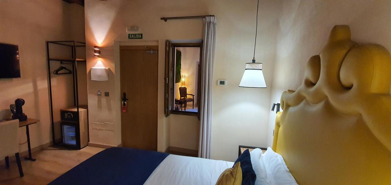 Hemd Puerta Real Boutique Guest house Seville