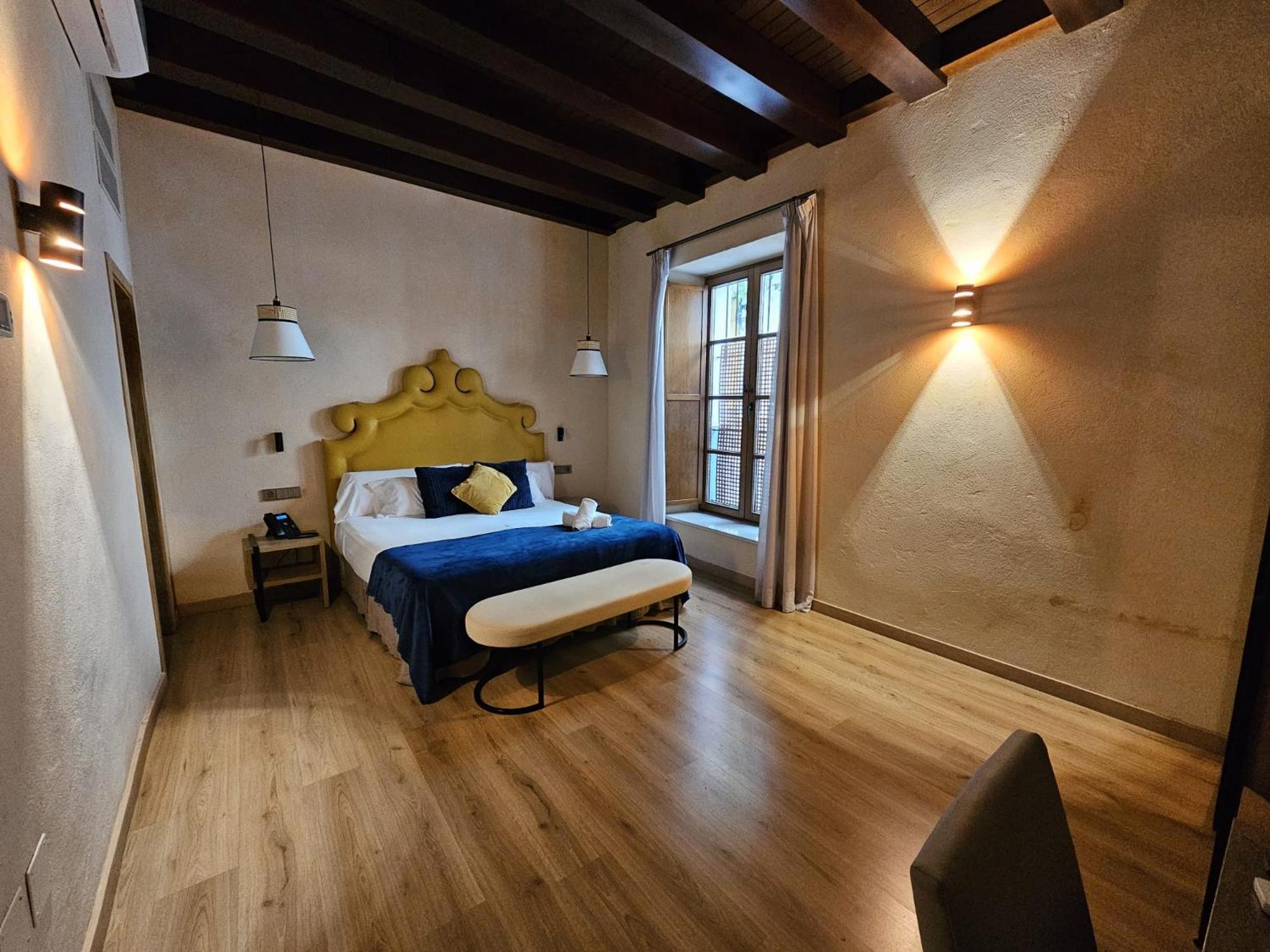 Guest house Hemd Puerta Real Boutique *